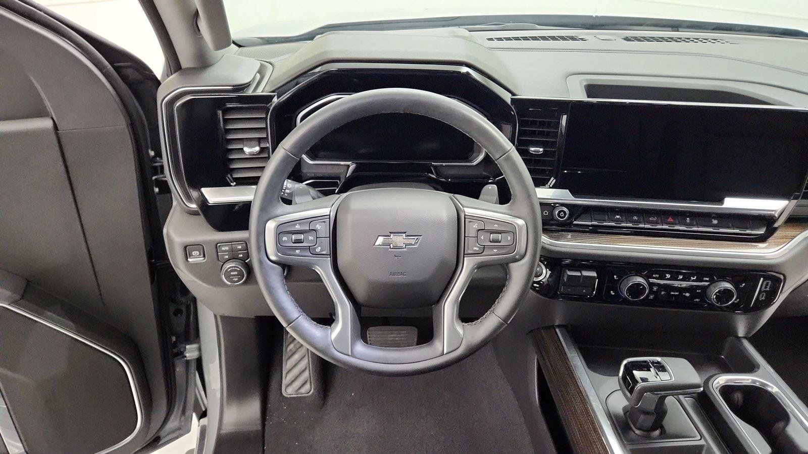 Used 2026 Chevrolet Silverado 1500 RST w/ Convenience Package II AWD/4WD image 50
