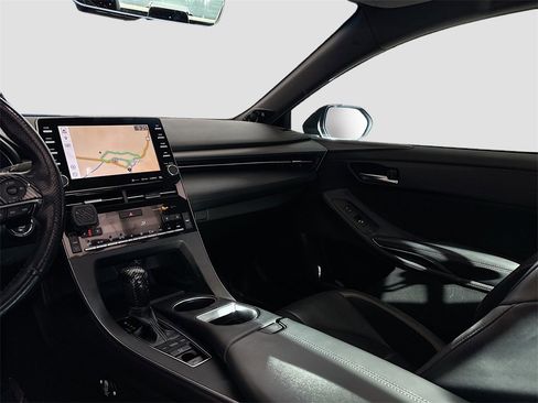 Used 2019 Toyota Avalon Touring image 25
