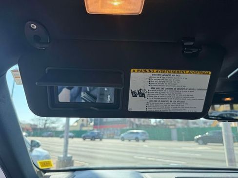 Used 2023 Toyota Highlander XSE image 38