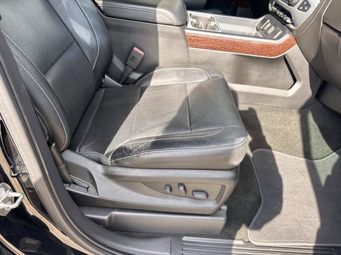 Used 2018 GMC Sierra 1500 SLT w/ Enhanced Driver Alert Package image 11