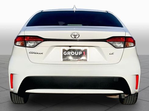 Used 2022 Toyota Corolla LE FWD image 5