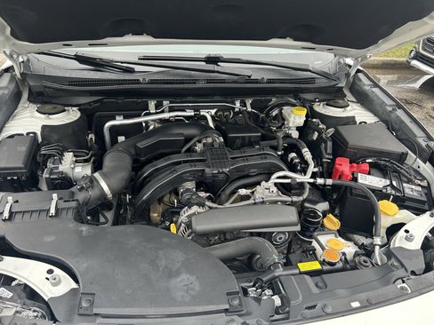 Used 2020 Subaru Outback Limited image 27