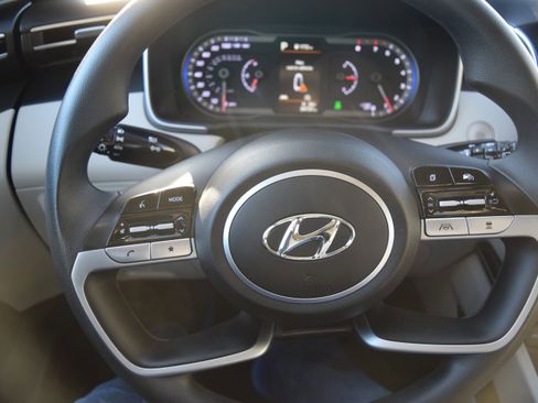 Used 2023 Hyundai Tucson SEL image 10