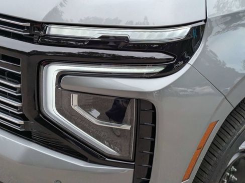 New 2026 Chevrolet Suburban High Country w/ Sun And Tow Package AWD/4WD image 11