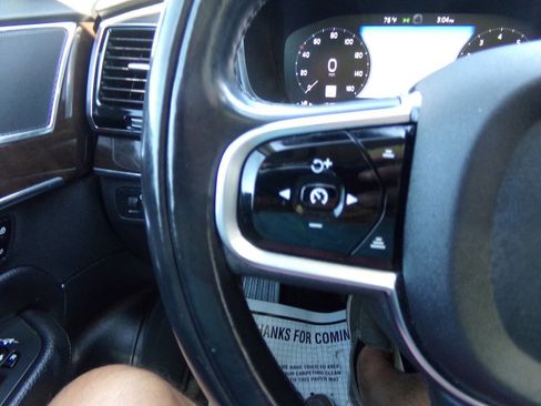 Used 2016 Volvo XC90 T6 Momentum w/ Momentum Plus Package image 57