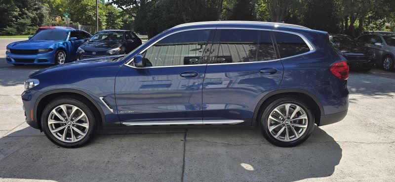 Used 2018 BMW X3 xDrive30i AWD/4WD image 2