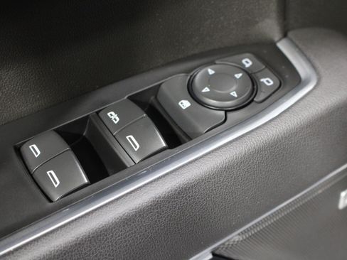 Used 2025 Chevrolet Silverado 1500 RST AWD/4WD image 7