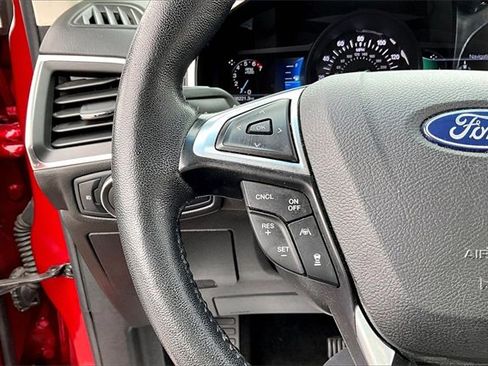 Used 2020 Ford Edge Titanium image 10