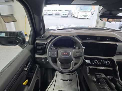 New 2026 GMC Sierra 1500 AT4 w/ Technology Package image 12