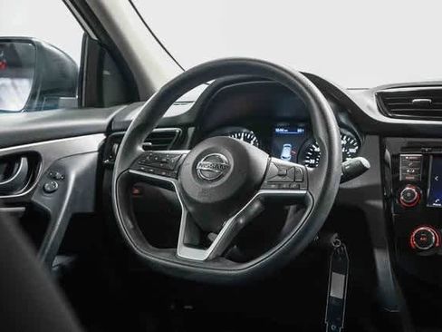 Used 2021 Nissan Rogue Sport S image 15