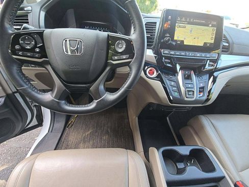 Used 2024 Honda Odyssey Touring image 8