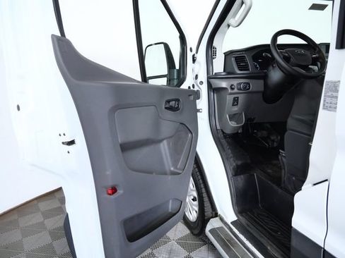 Certified 2025 Ford Transit 250 Low Roof w/ Exterior Upgrade Package RWD image 14