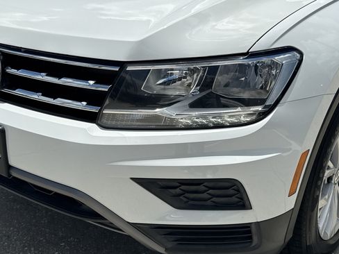 Used 2019 Volkswagen Tiguan SE w/ Panoramic Sunroof Package AWD/4WD image 9