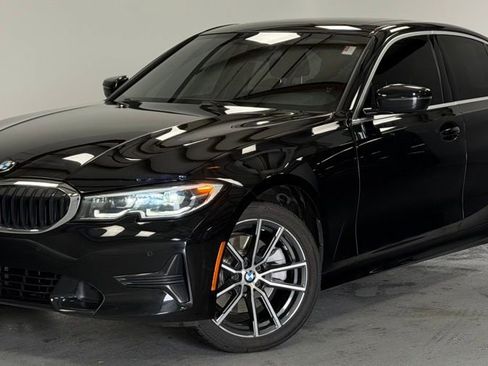 Used 2022 BMW 330i xDrive Sedan w/ Driving Assistance Package AWD/4WD image 1