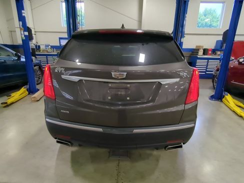 Used 2019 Cadillac XT5 Premium Luxury AWD/4WD image 4