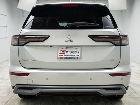 New 2025 Mitsubishi Outlander SE AWD/4WD image 8