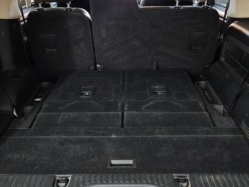 Used 2010 Ford Explorer XLT AWD/4WD image 19