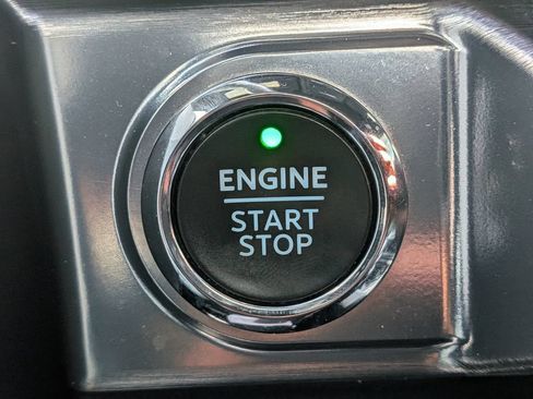 Used 2022 Ford F150 Lariat w/ Equipment Group 502A High RWD image 32
