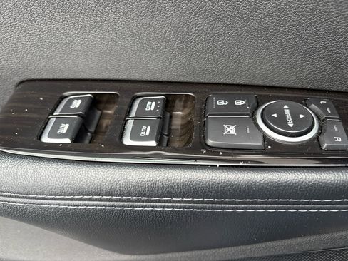 Used 2019 Kia Sorento EX image 13