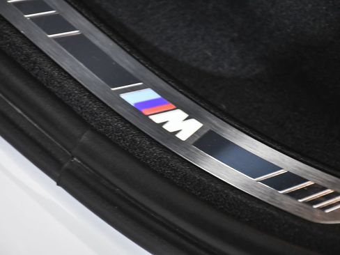 Used 2020 BMW X5 xDrive40i w/ M Sport Package AWD/4WD image 12