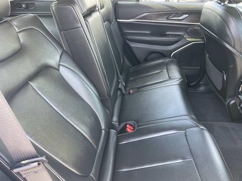 Used 2023 Jeep Grand Cherokee 4WD 4xe image 35