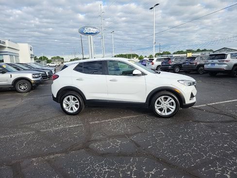 Used 2020 Buick Encore GX Preferred w/ Cold Weather Comfort Package FWD image 4