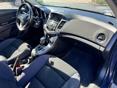 Used 2014 Chevrolet Cruze LT FWD image 22