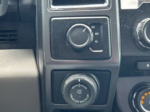 Used 2016 Ford F150 XLT w/ Equipment Group 302A Luxury AWD/4WD image 43