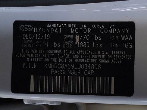Used 2020 Hyundai Venue SEL FWD image 33