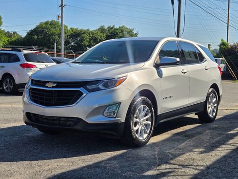 Used 2020 Chevrolet Equinox LT AWD/4WD image 2