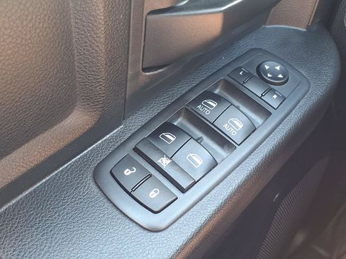 Used 2021 RAM 1500 4x4 Crew Cab Classic w/ Protection Group image 11