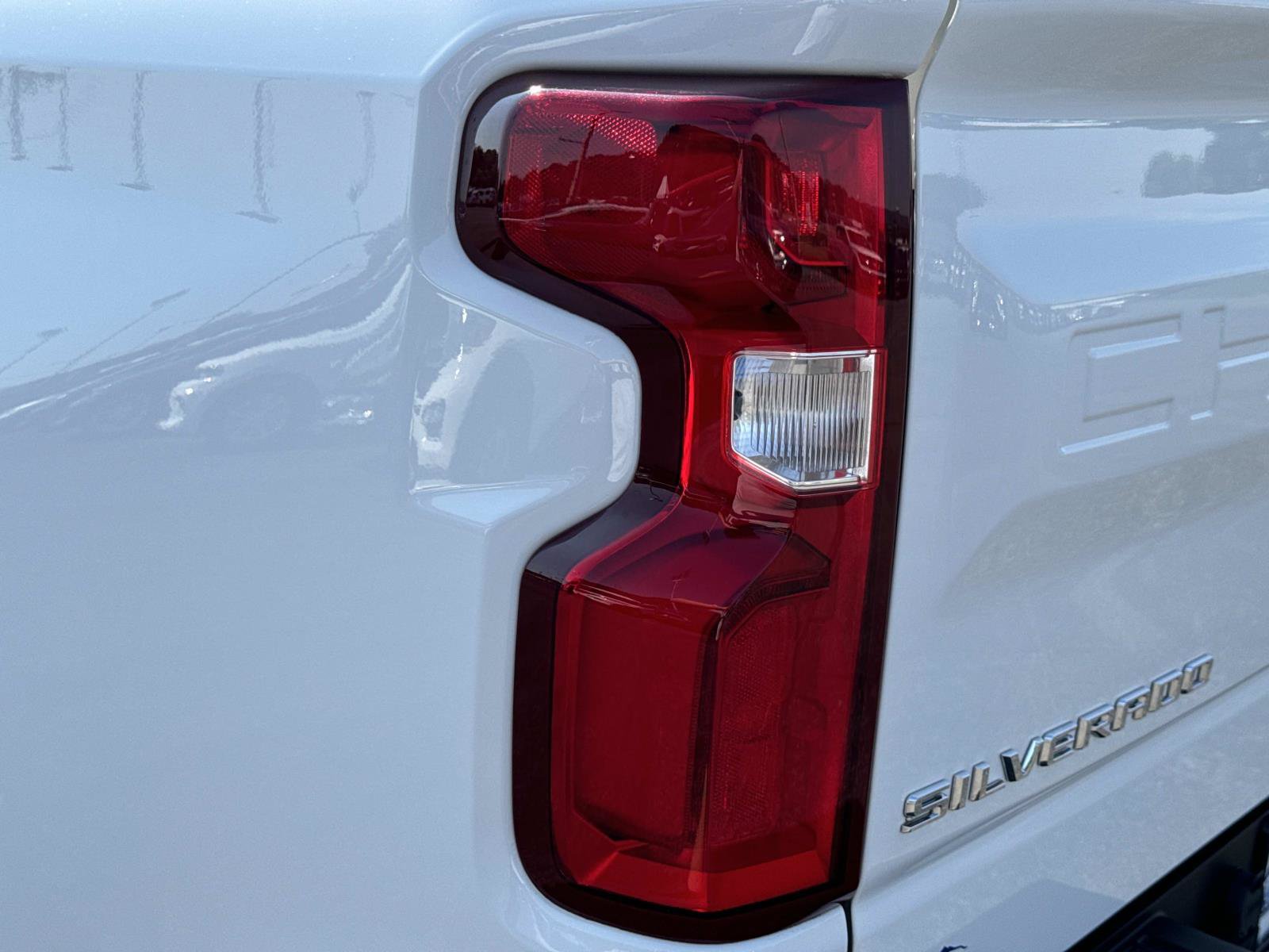 Used 2023 Chevrolet Silverado 1500 RST AWD/4WD image 11