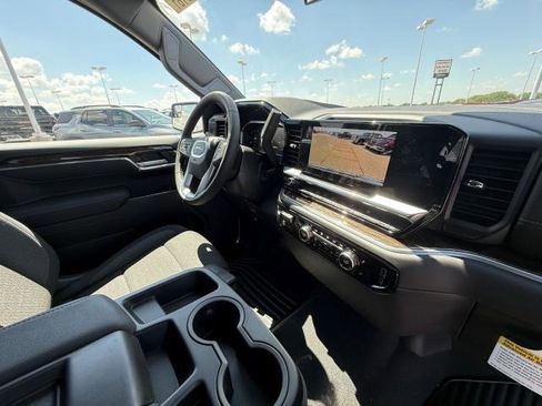 New 2026 GMC Sierra 1500 SLE image 26