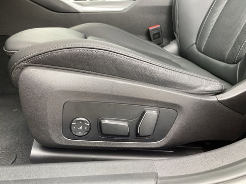 Used 2025 BMW M340i w/ Premium Package image 38