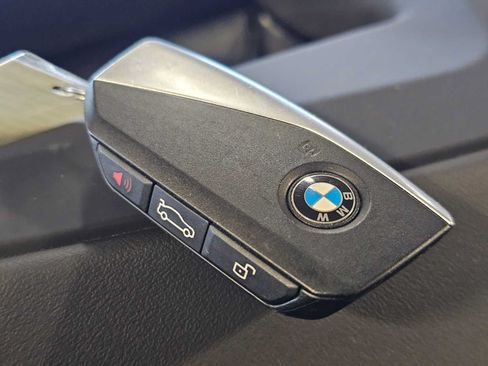 Used 2025 BMW X5 xDrive40i w/ Parking Assistance Package AWD/4WD image 35