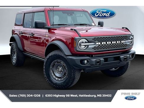 New 2025 Ford Bronco Badlands w/ Sasquatch Package AWD/4WD image 1