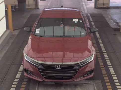 Used 2021 Honda Accord Sport image 6