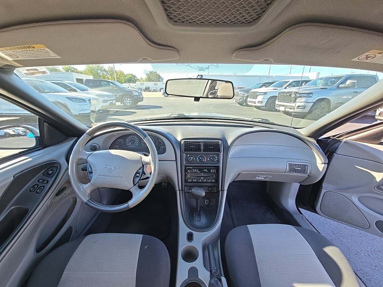 Used 2003 Ford Mustang Coupe RWD image 2