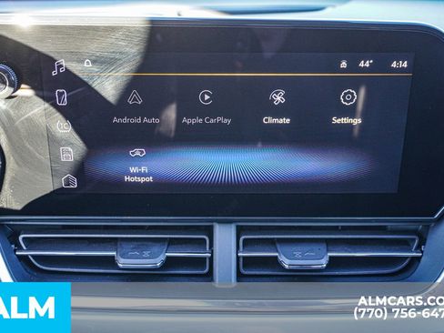 Used 2025 Chevrolet Trax LT w/ LT Convenience Package image 38