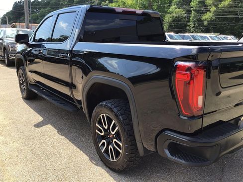 Used 2024 GMC Sierra 1500 AT4 w/ AT4 Premium Package AWD/4WD image 13