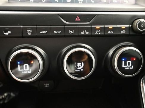 Used 2018 Jaguar E-PACE S image 20