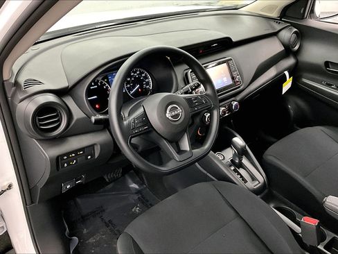 New 2025 Nissan Kicks Play S FWD image 14