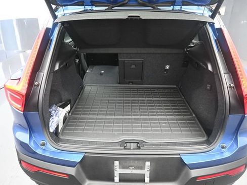 Used 2021 Volvo XC40 T4 R-Design w/ Protection Package Premier FWD image 24