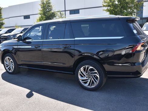 New 2025 Lincoln Navigator L Reserve image 10