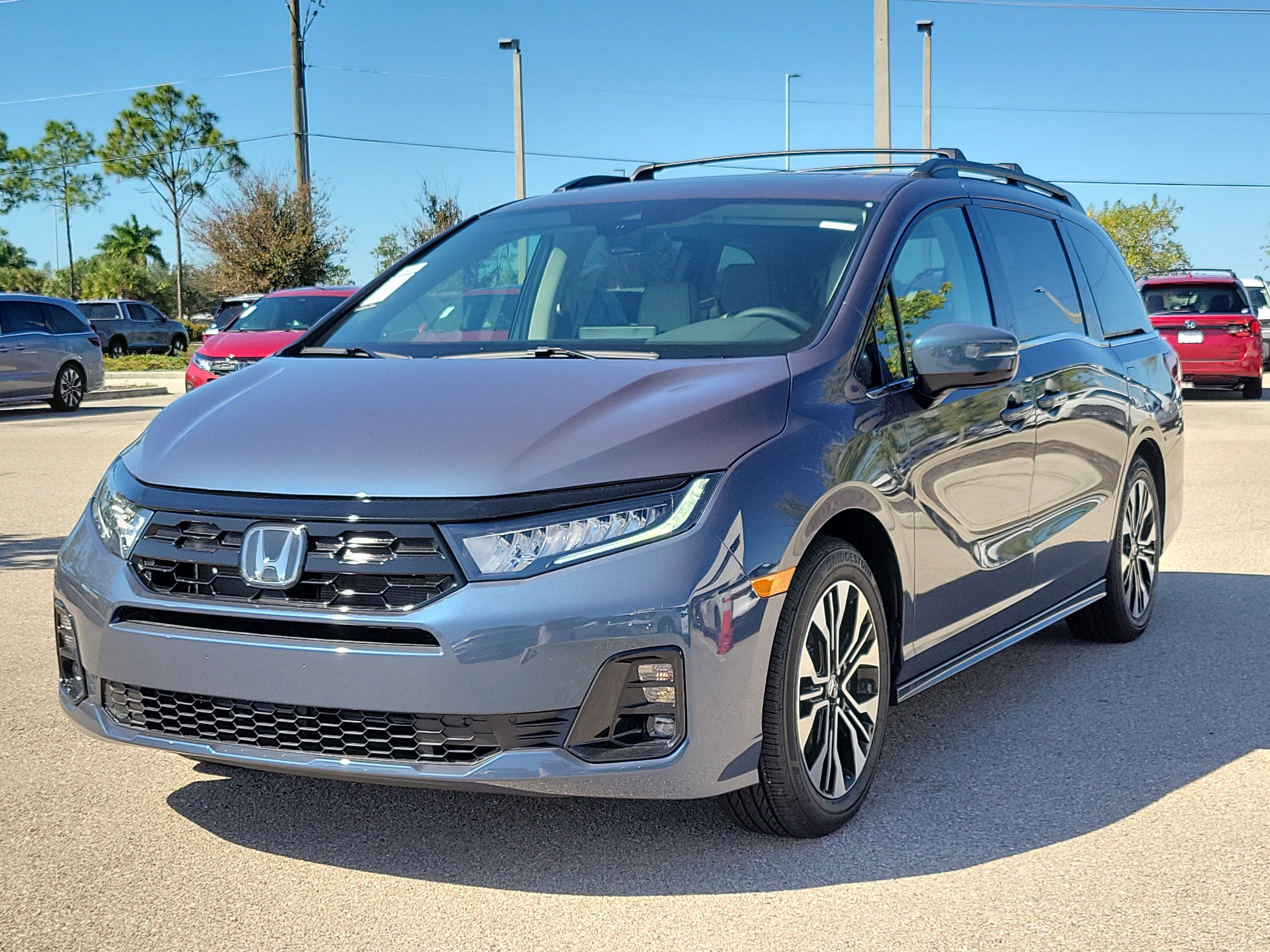 New 2027 Honda Odyssey Elite image 3