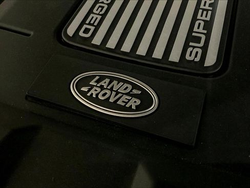 New 2026 Land Rover Defender 110 V8 AWD/4WD image 17