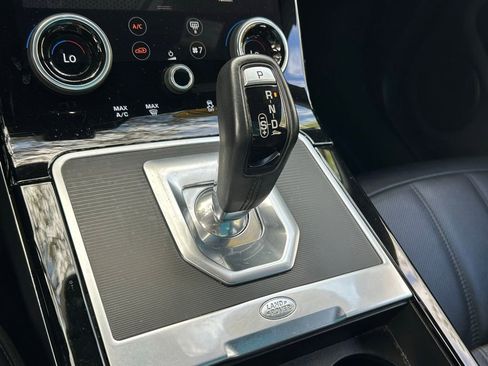 Used 2020 Land Rover Range Rover Evoque SE image 23