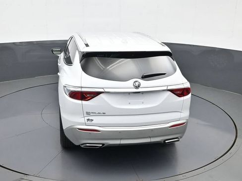 Used 2023 Buick Enclave Essence AWD/4WD image 19