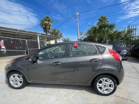 Used 2016 Ford Fiesta SE FWD image 6