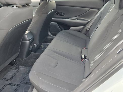 Certified 2025 Hyundai Elantra Sport FWD image 41